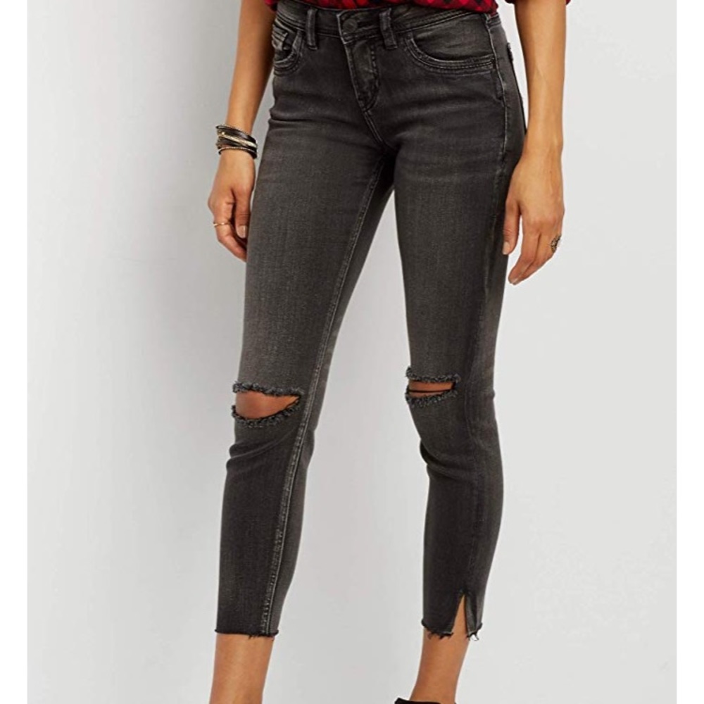Silver Jeans | NWT black crop distressed skinny jeans